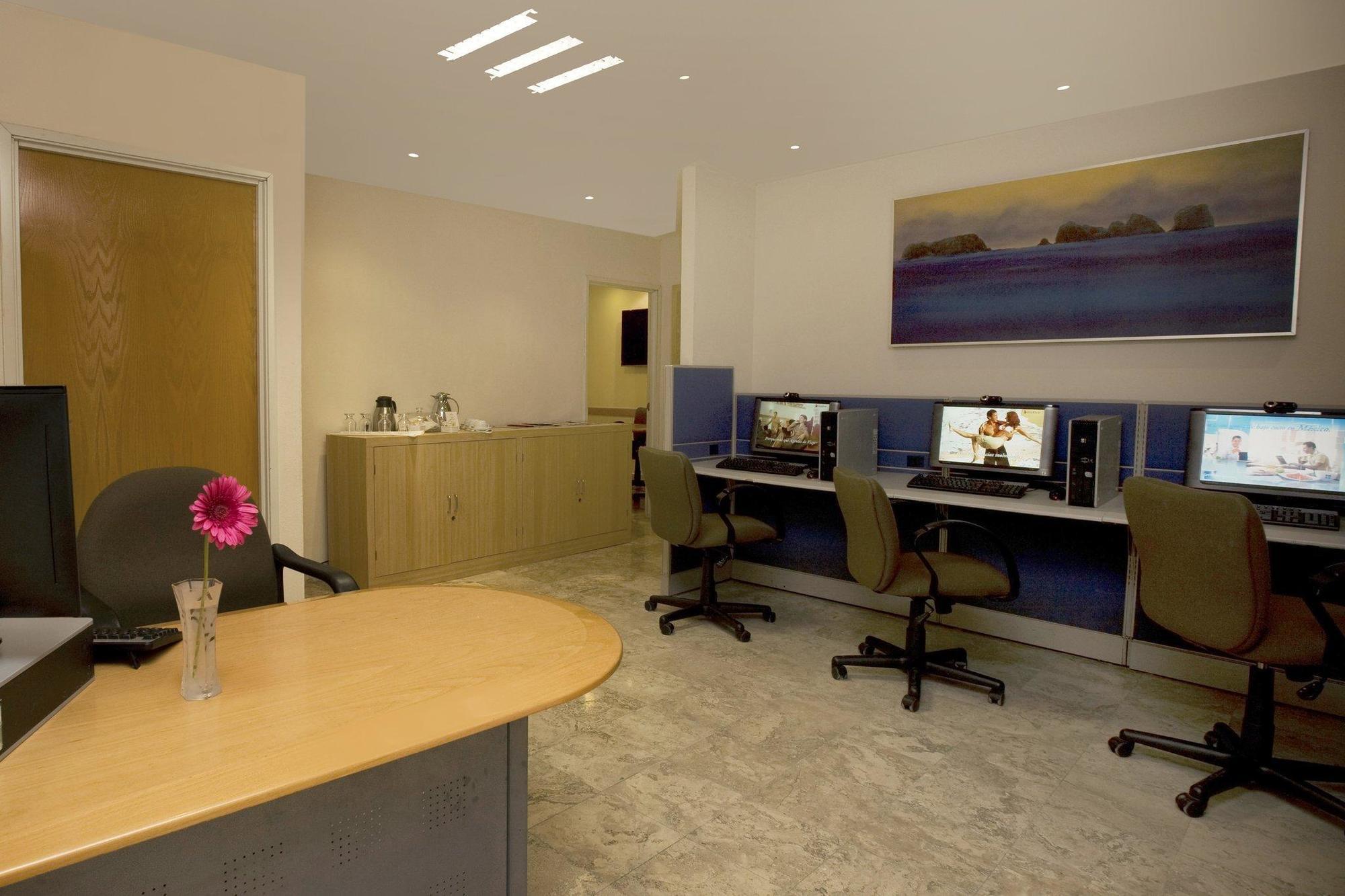 Fiesta Inn Ciudad Del Carmen Business photo