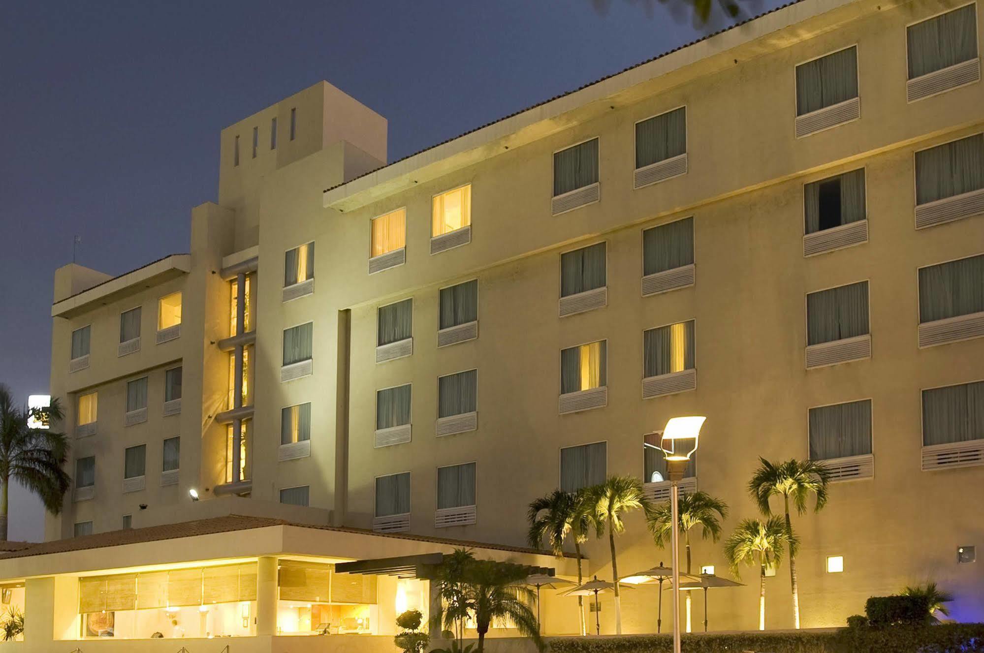 Fiesta Inn Ciudad Del Carmen Exterior photo